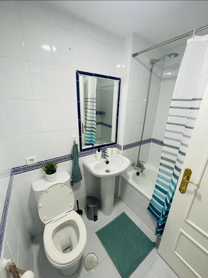 Two Bed, Two Bath Apartment With Sea Views - Angel De Miraflores Málaga Eksteriør billede